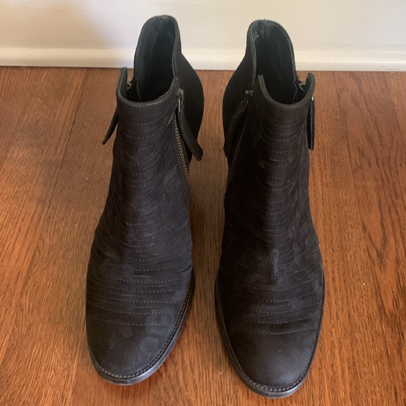 PAUL GREEN Malibu Sliced Zip Bootie in Black Nubuck Leather - Picture 2 of 6